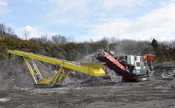 Tracked Mobile Conveyor for Mines in the Philippines